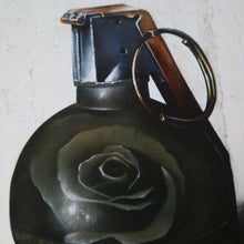 Load image into Gallery viewer, Grenade - Bublegum
